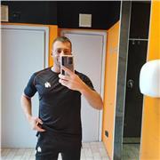 3 Diplomi CSEN: Istruttore di fitness e bodybuilding, Personal Trainer e preparatore atletico. Offro consulenza
